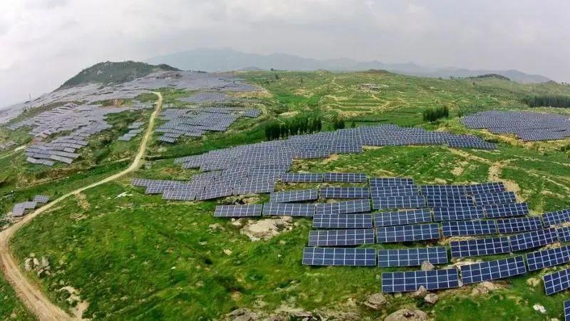 中國十三省最大光伏電站在這里！欽州康熙嶺的光伏電站能排上號(hào)了嗎？